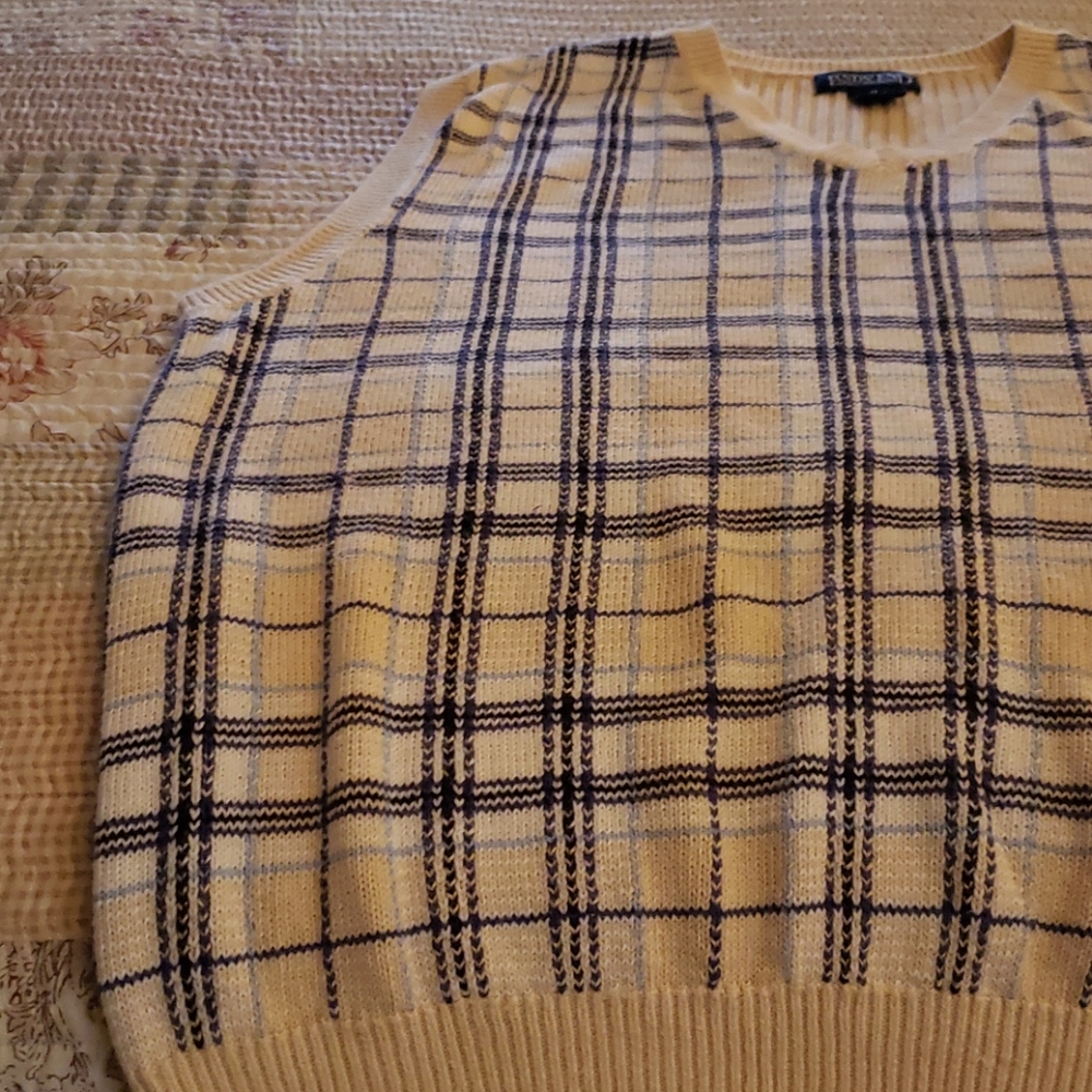 LANDS END SWEATER VEST - Picture 5 of 7
